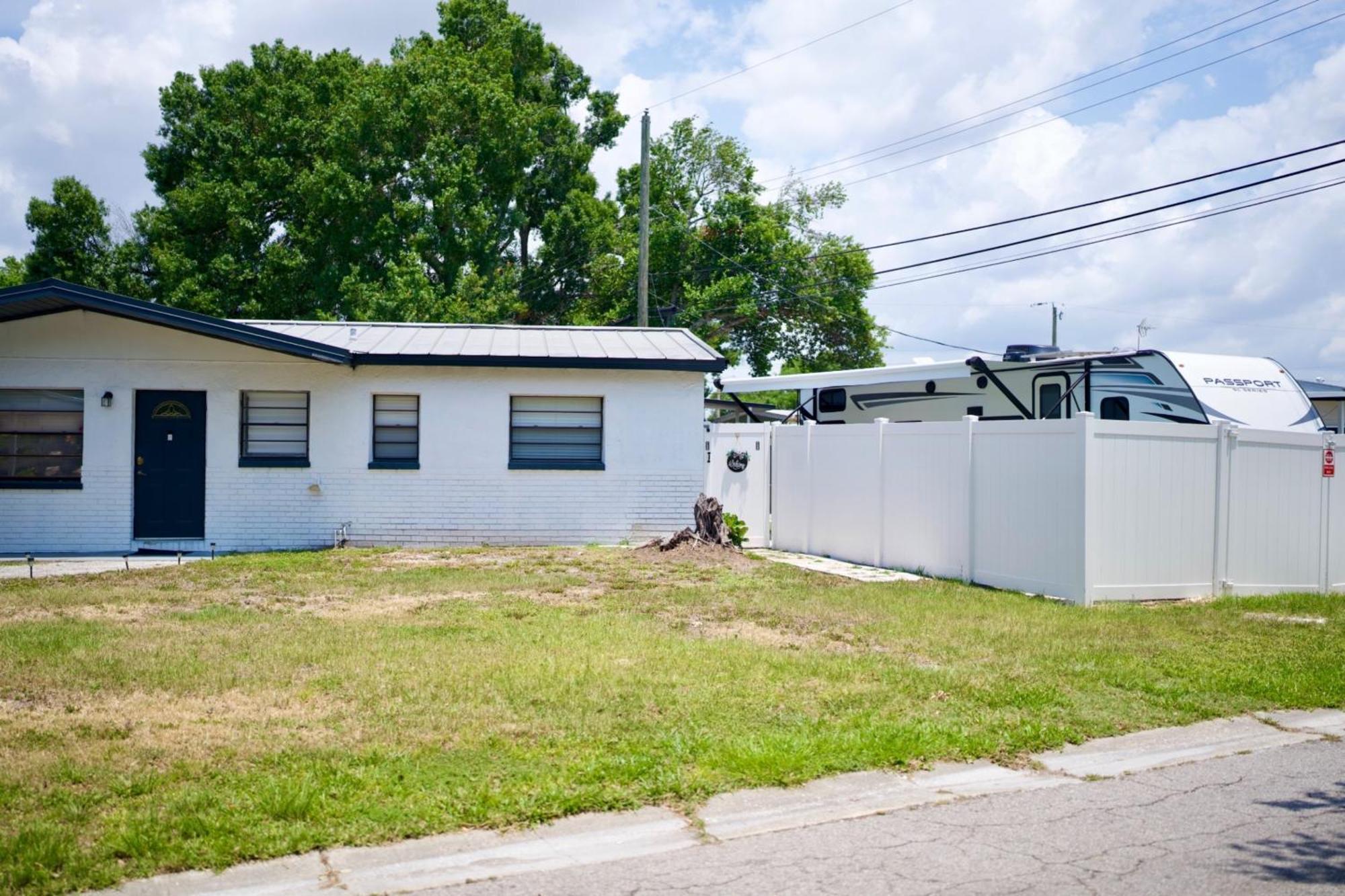Stunning Modern Home In Tampa With Pool - Just 5 Minutes From Airport! Exteriér fotografie