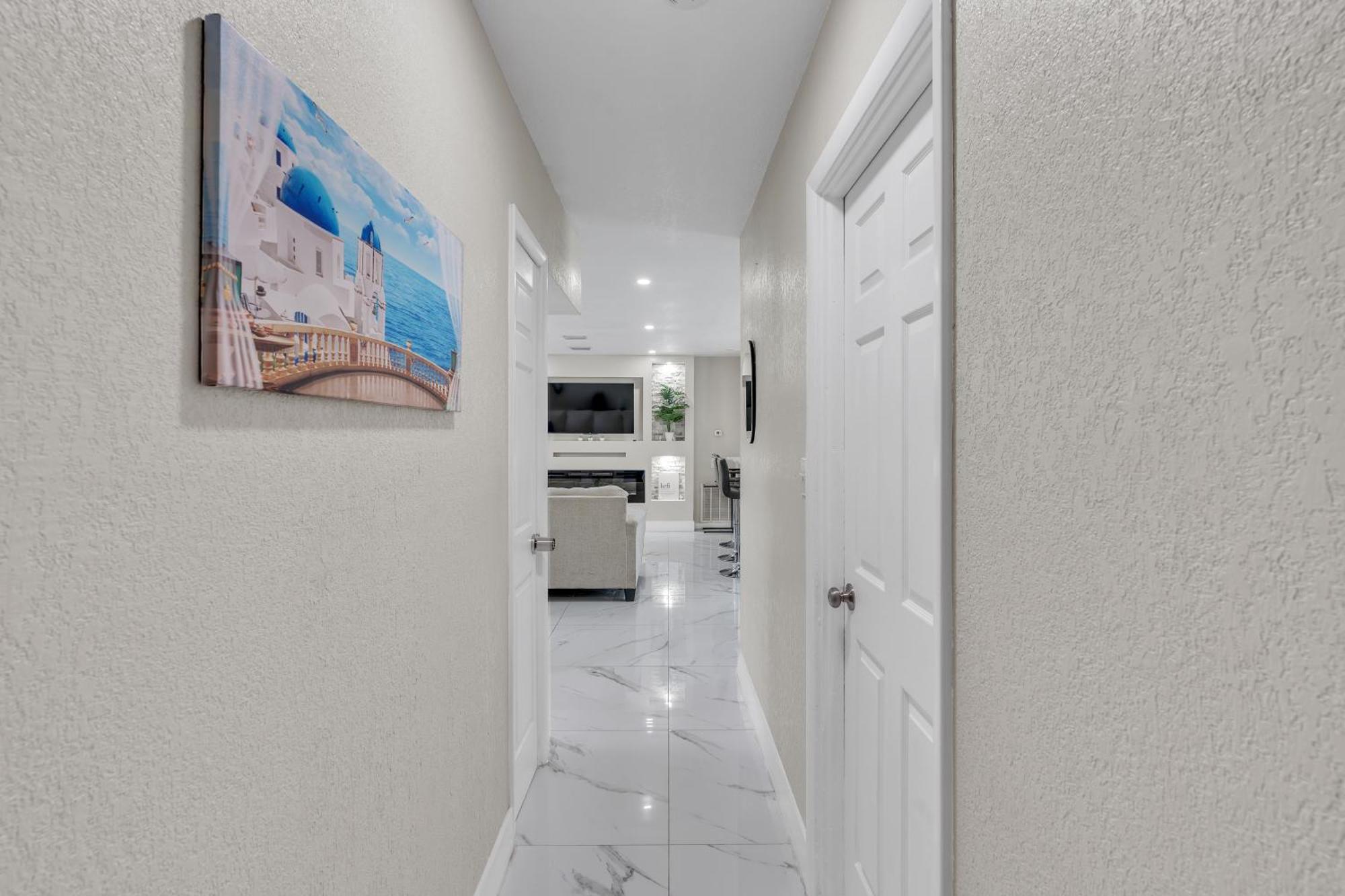 Stunning Modern Home In Tampa With Pool - Just 5 Minutes From Airport! Exteriér fotografie